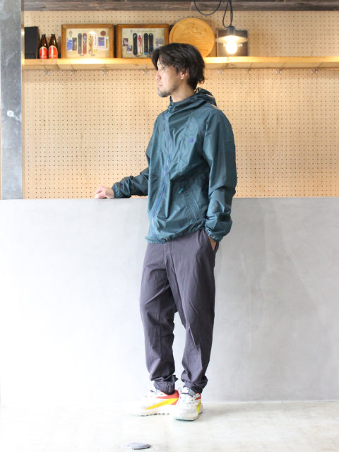 .🇯🇵THE NORTH FACE《防潑水|防曬|機能| FREE RUN STREAM》