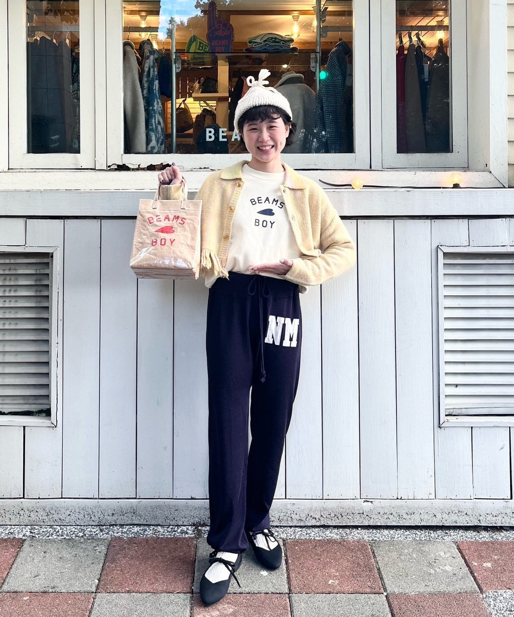 BE🅰️MS BOY / HEART LOGO SWEATER