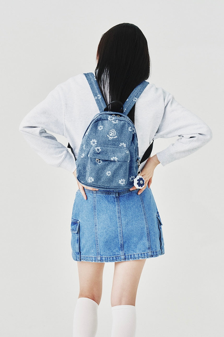 🇰🇷 What it isNt ✿✿ mini backpack