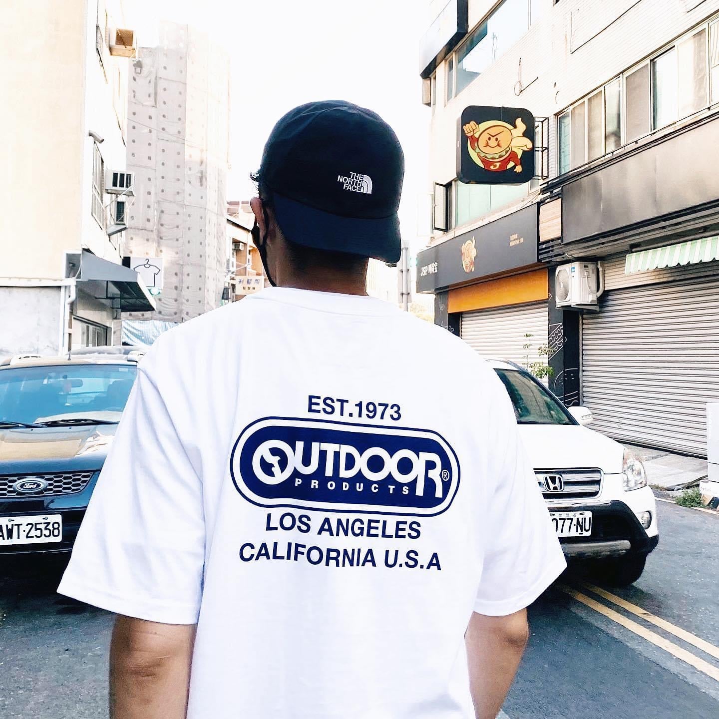 . 🇰🇷OUTDOORS PRODUCTS《Essential T-shirt》