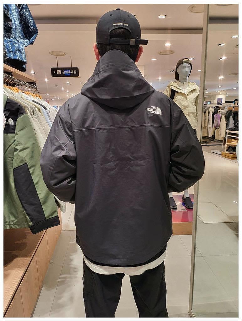 . 🇰🇷THE NORTH FACE/REALVENT®《防水| 防風 | 透氣|高功能性外套》