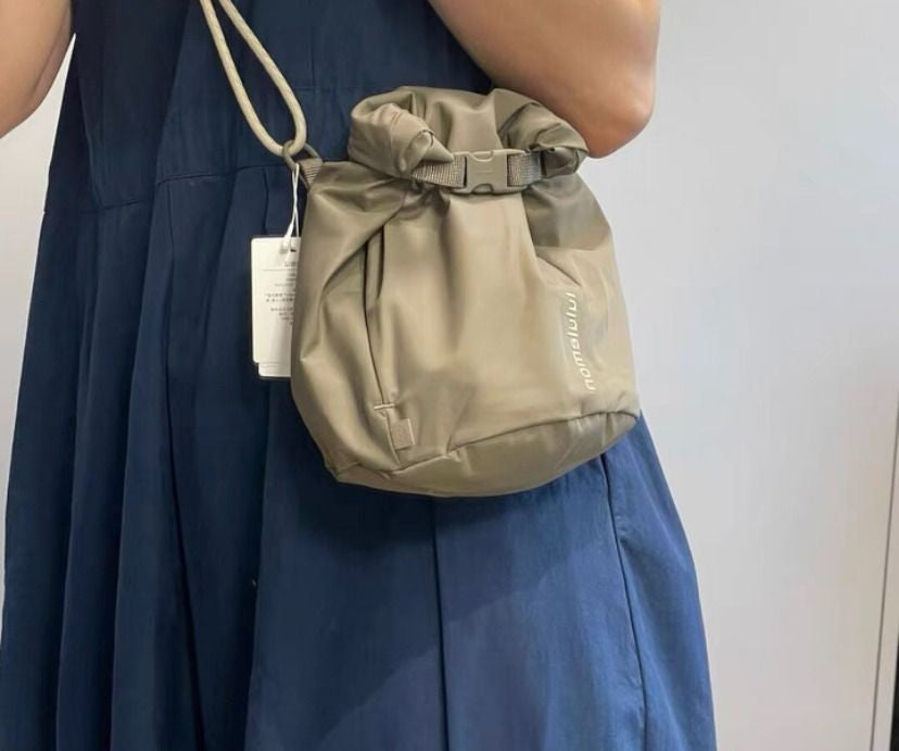 🇨🇦lululemon 《Roll-Top Crossbody Bag 3L 》