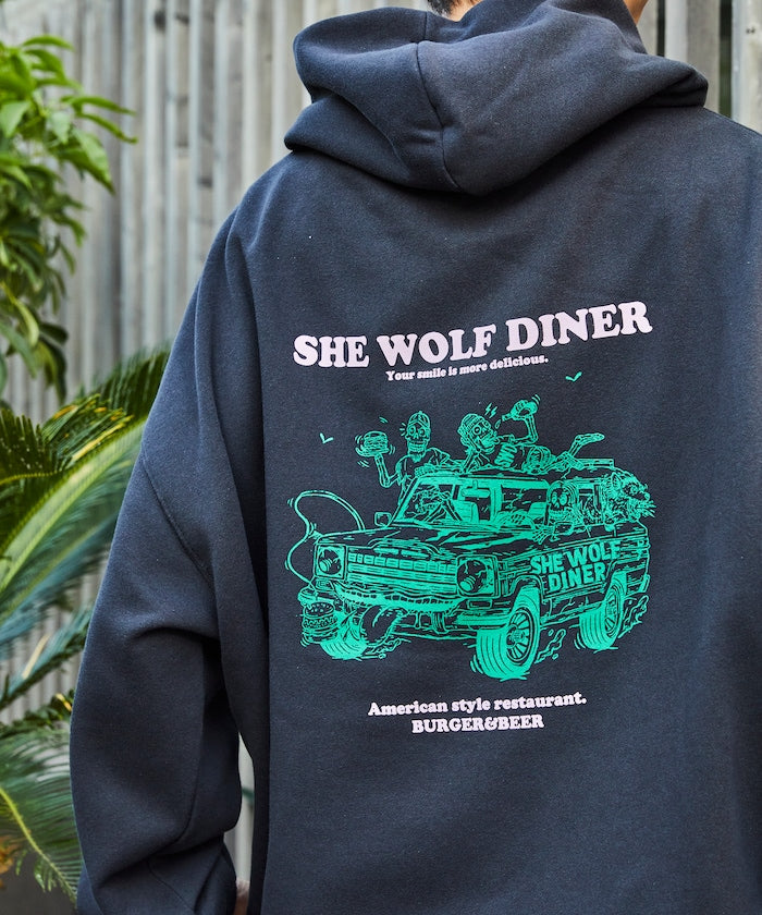 別注 🇯🇵 SHE WOLF DINER× FREAK'S STORE《back print PO hoodie 》