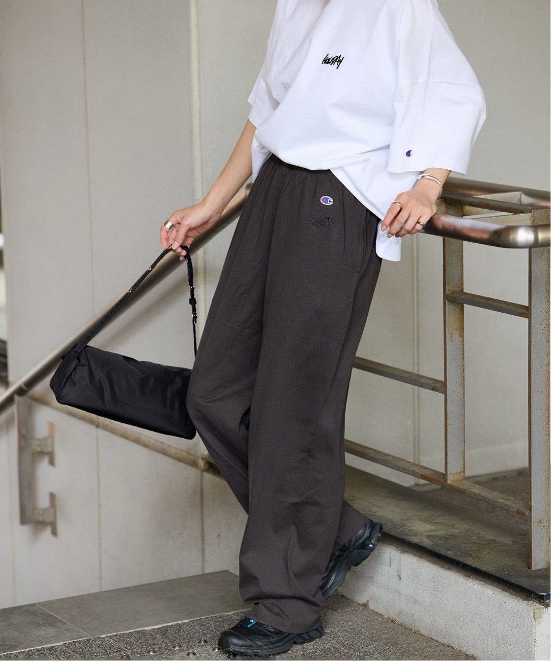 🇯🇵 【CHAMPIONxJS】 by HOLIDAY LONG PANTS