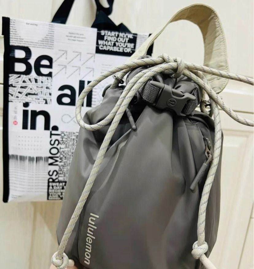 🇨🇦lululemon 《Roll-Top Crossbody Bag 3L 》