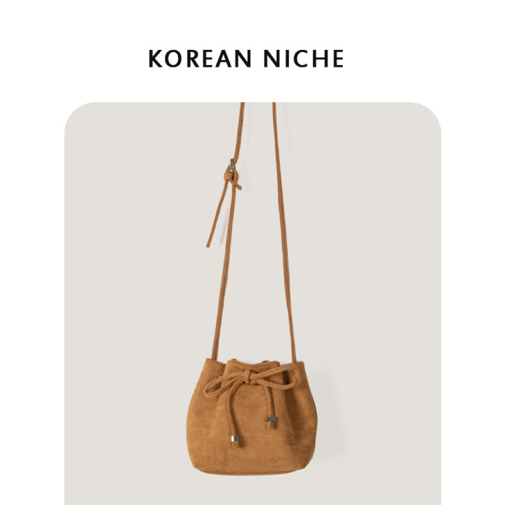 🇰🇷KOREAN NICHE ❤︎ 麂皮絨小斜孭包