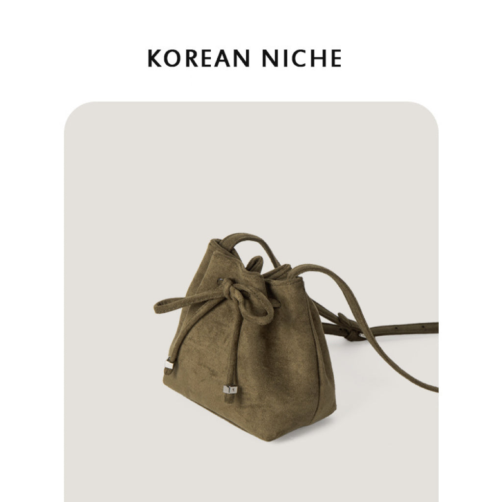 🇰🇷KOREAN NICHE ❤︎ 麂皮絨小斜孭包