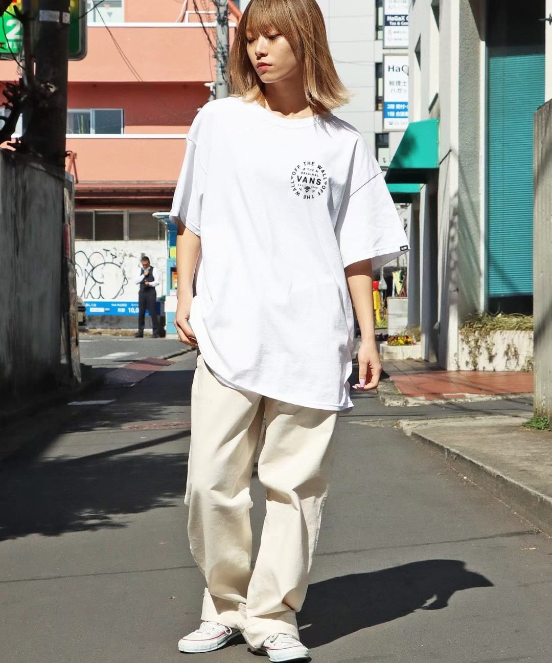 🇯🇵 VANS ✿ 情侶👩🏻‍🤝‍👨🏼22''SS LOGO TEE