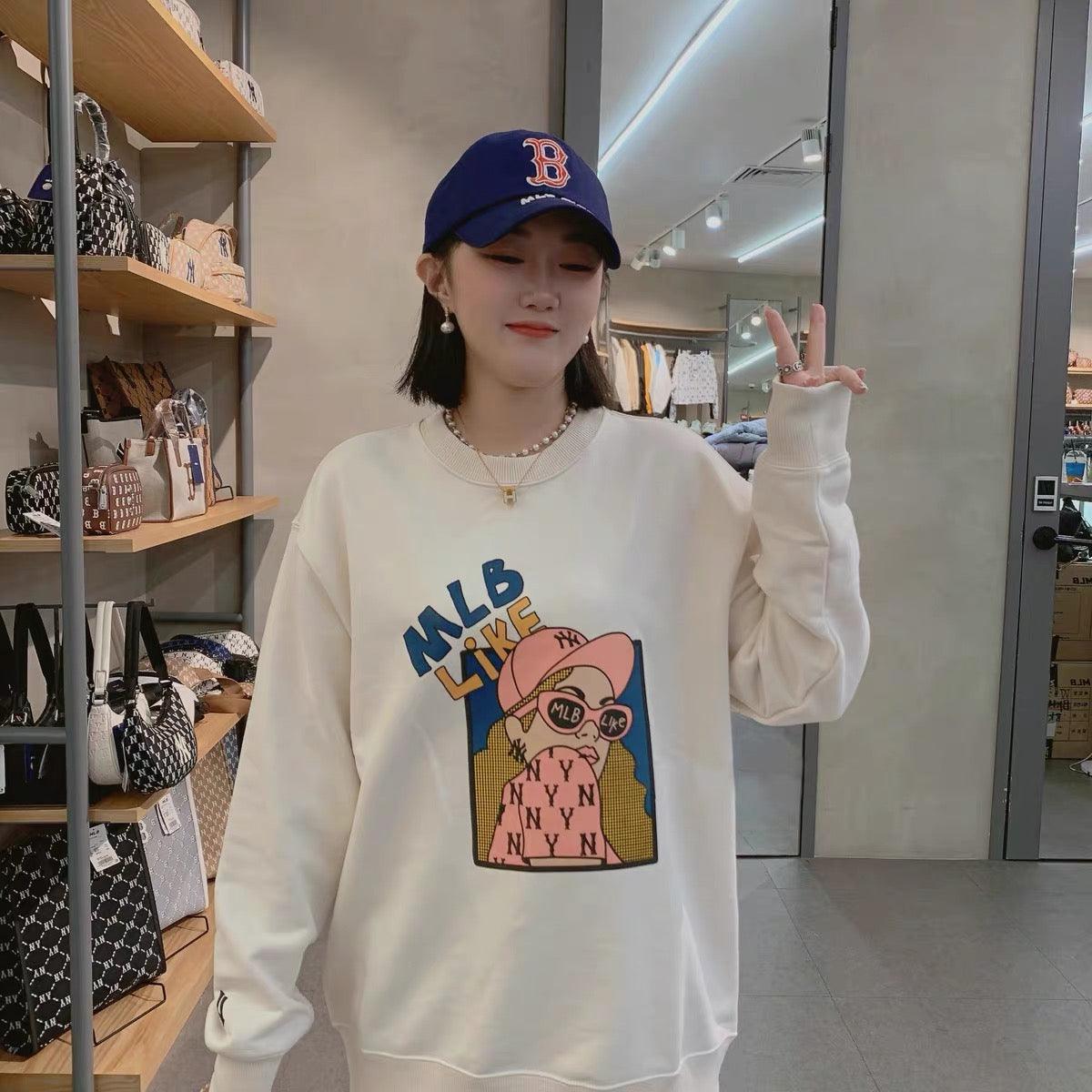 🇰🇷 MLB / Cartoon Girl Sweater